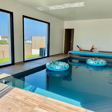 Magnifique Maison Vue Mer Avec Piscine Interieure Carantec Exterior foto