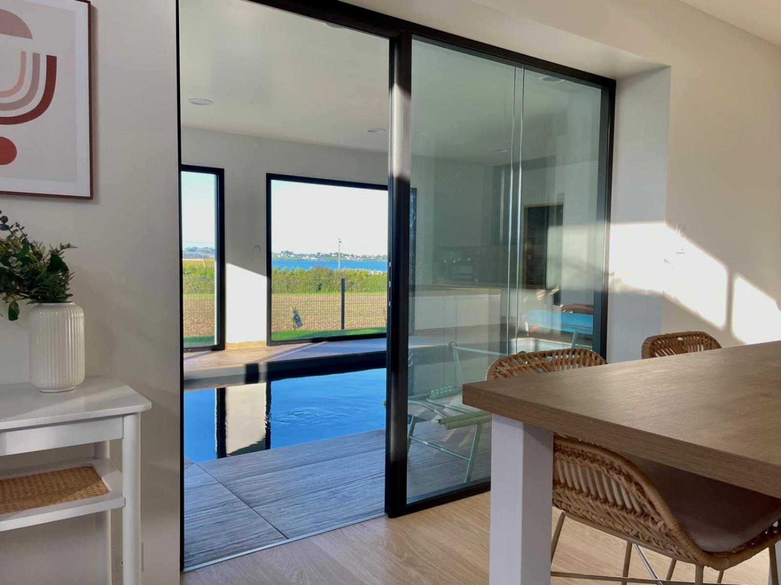 Magnifique Maison Vue Mer Avec Piscine Interieure Carantec Habitación foto