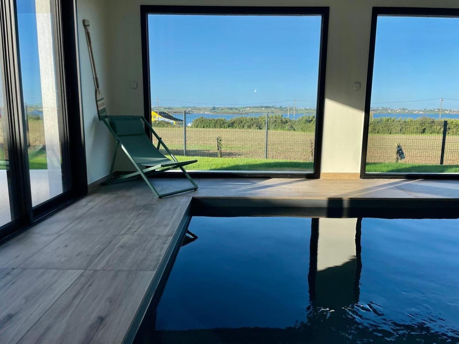 Magnifique Maison Vue Mer Avec Piscine Interieure Carantec Exterior foto